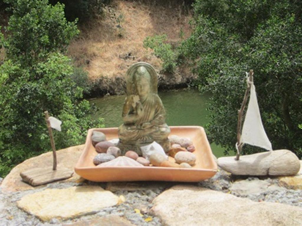 Cabana De Adobe En Лаго Рапел Стая снимка